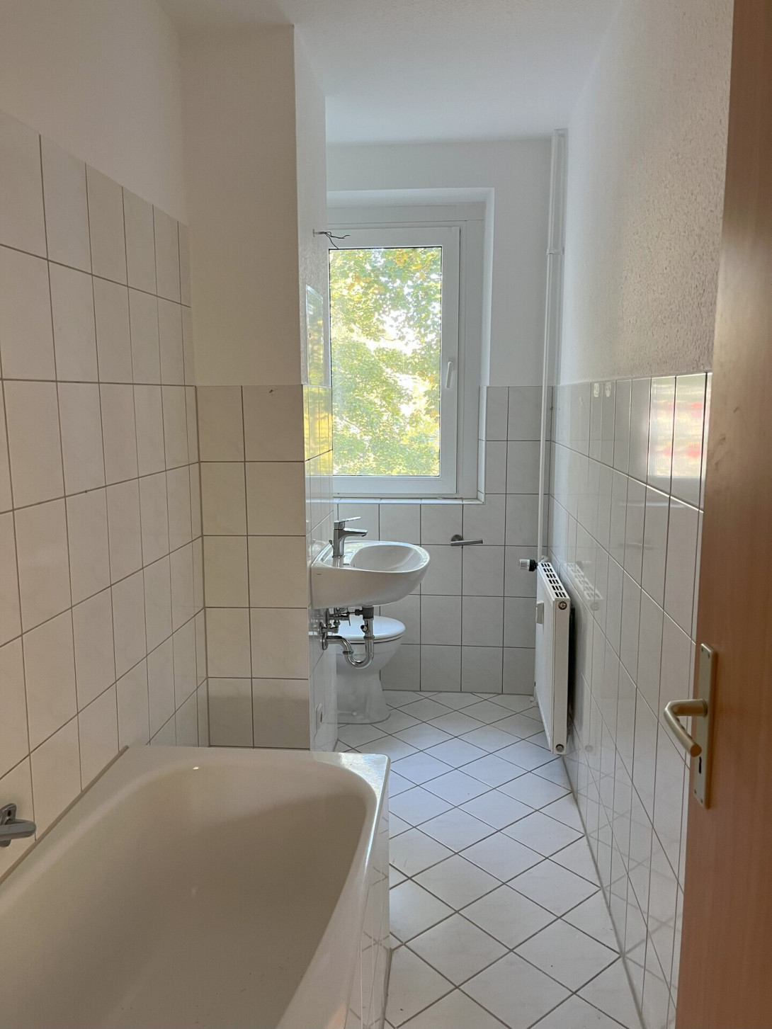 20251002_124407968_iOS